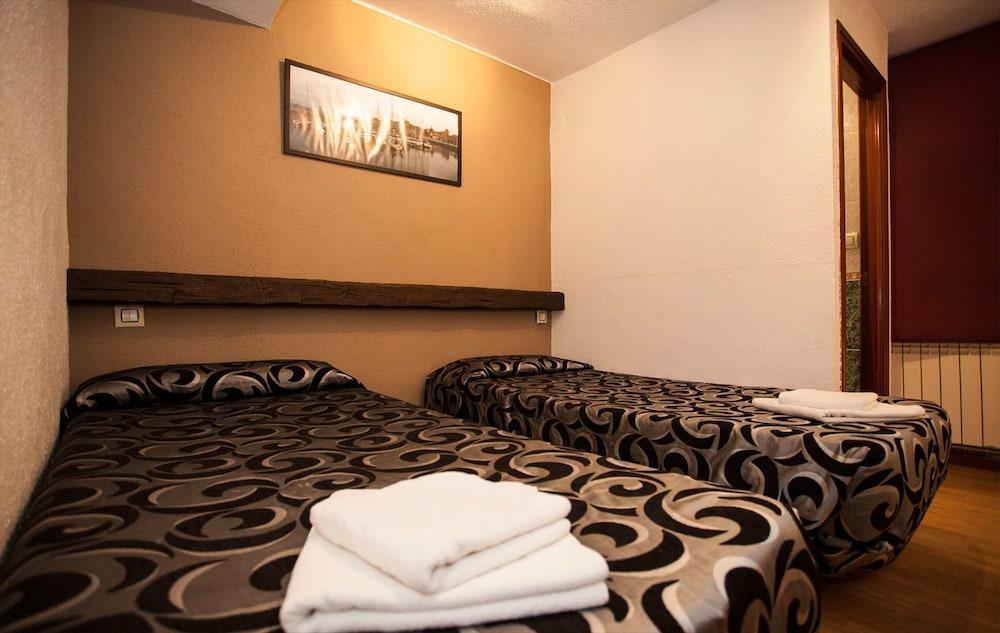 Hostal Verdemar خيخون المظهر الخارجي الصورة