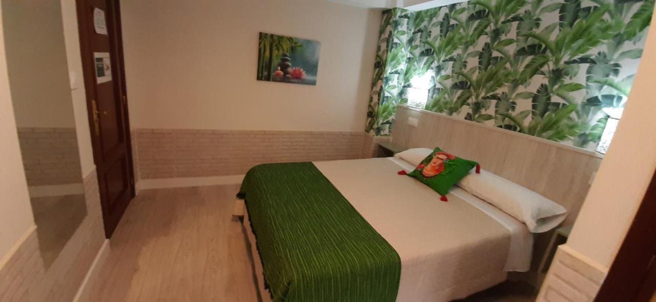 Hostal Verdemar خيخون المظهر الخارجي الصورة
